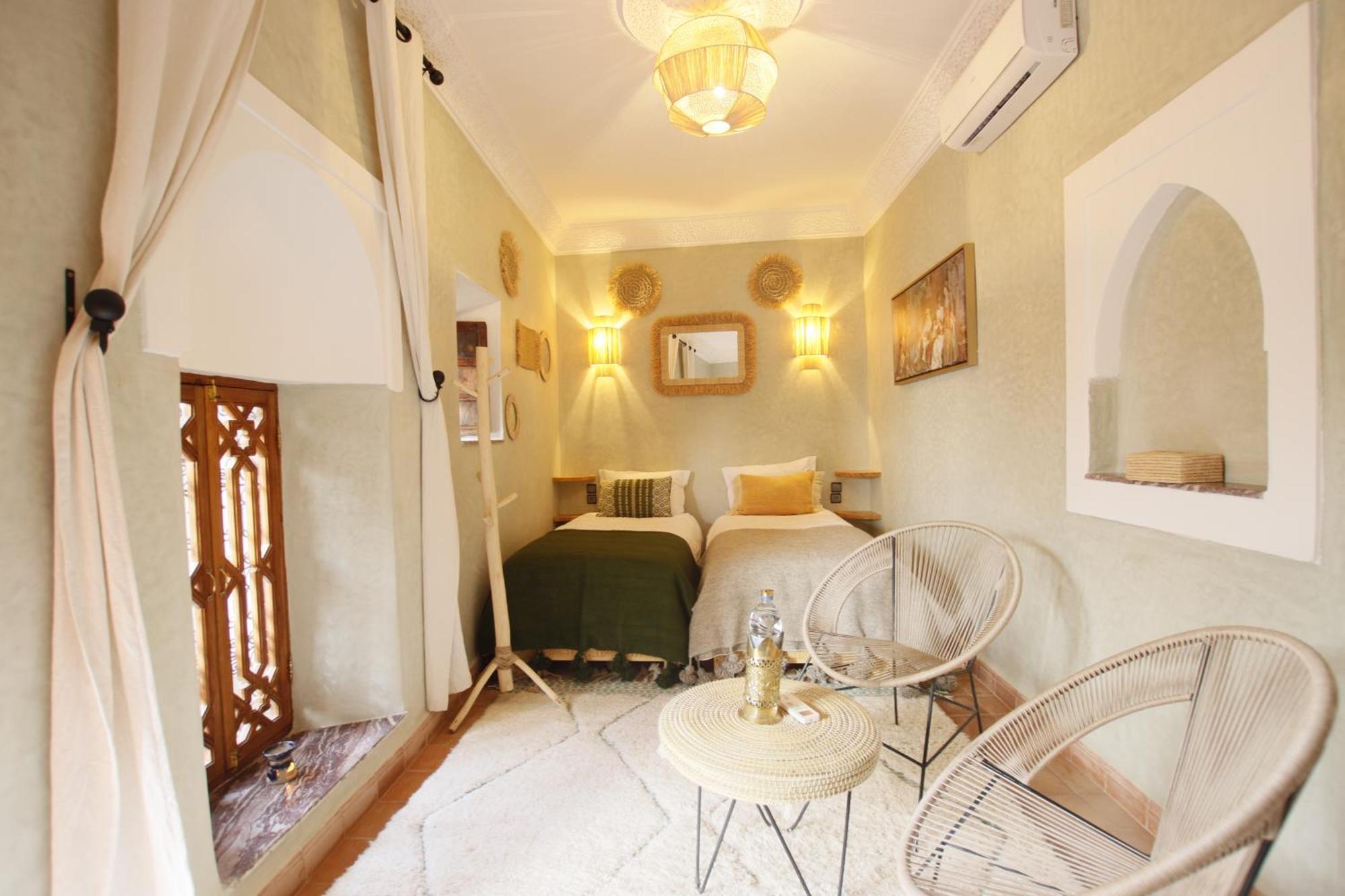 Riad Chez Henriette Marrakesh Exterior photo