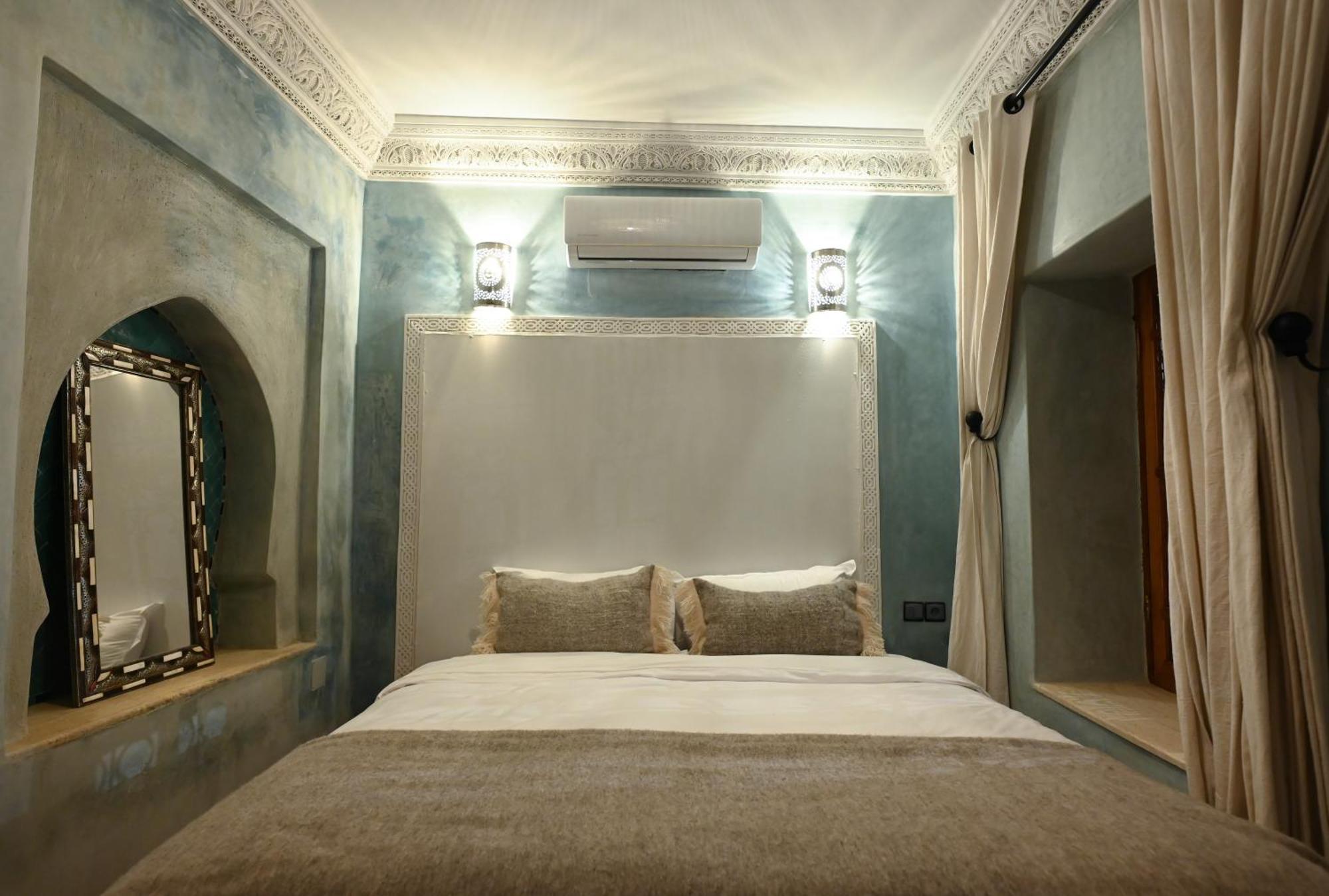 Riad Chez Henriette Marrakesh Exterior photo