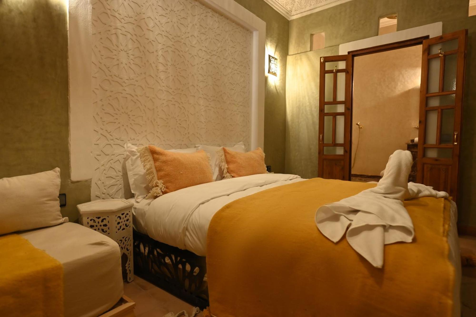 Riad Chez Henriette Marrakesh Exterior photo