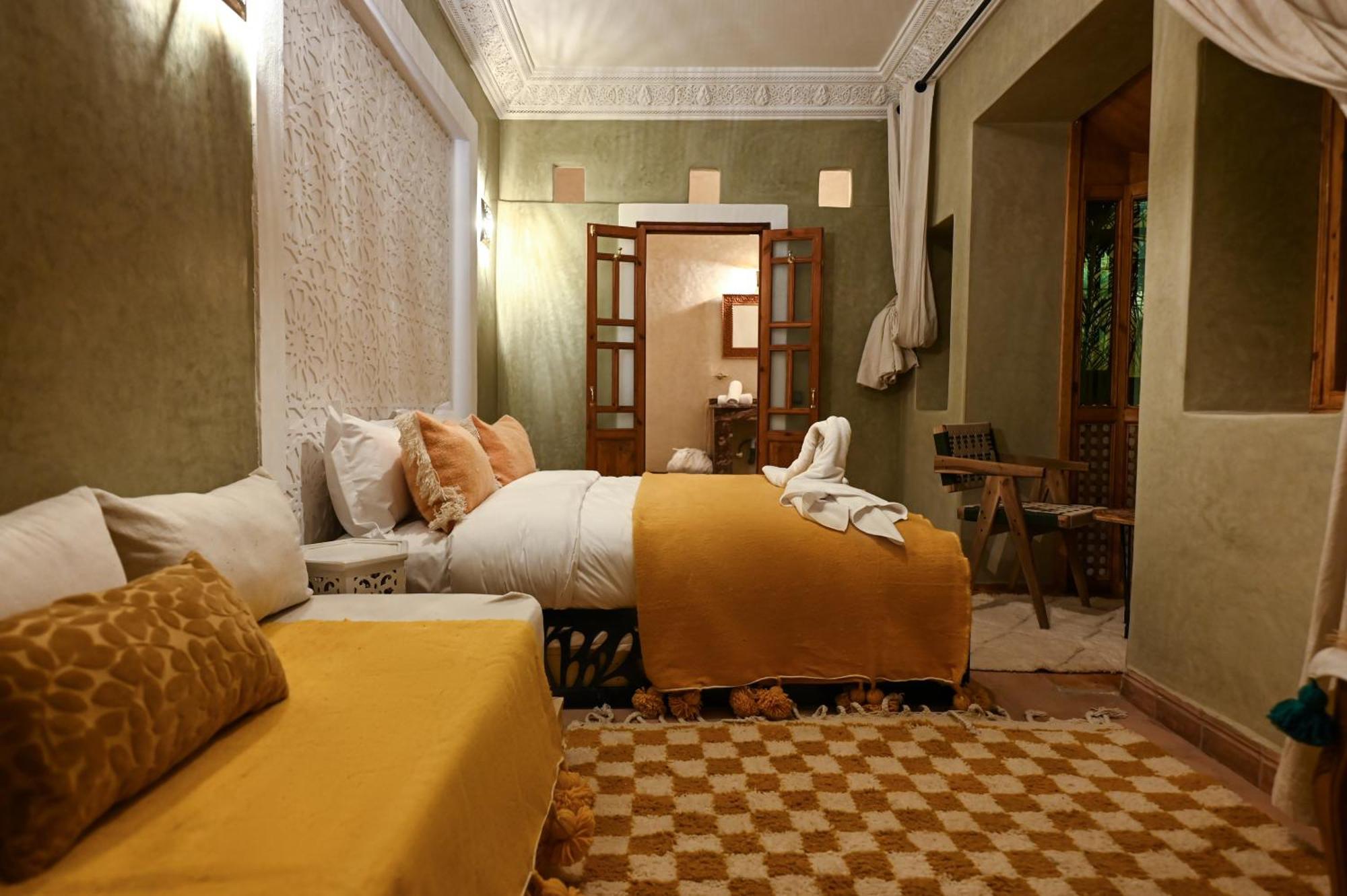Riad Chez Henriette Marrakesh Exterior photo